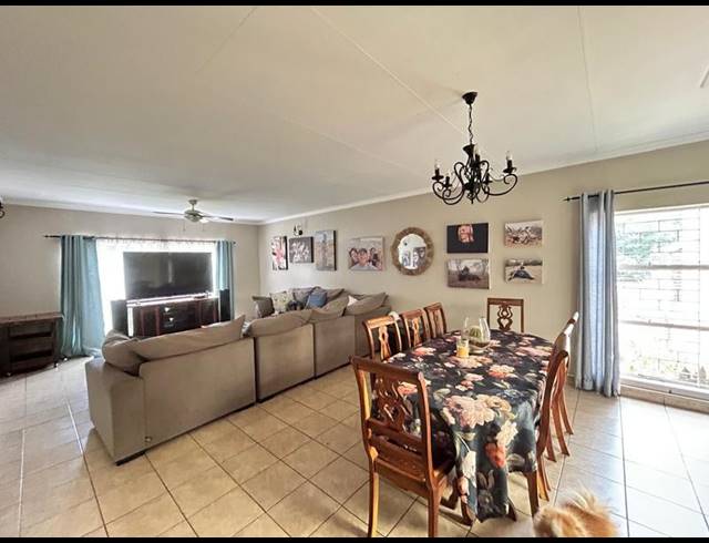 5 BEDROOM HOUSE FOR SALE IN JORDAAN PARK